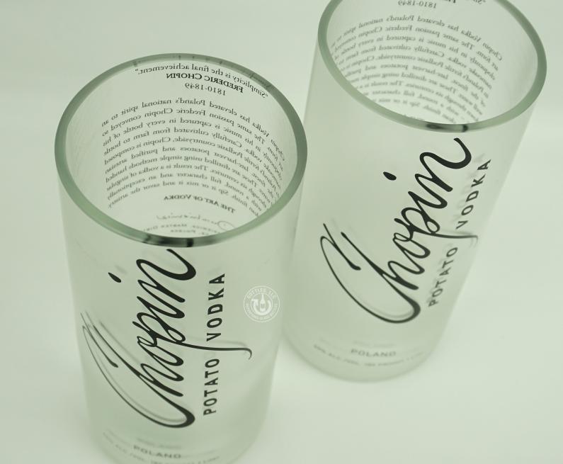 Chopin Vokda Bottle 20oz Glass Set