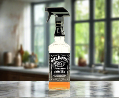 Jack Daniel's Whiskey 24oz Spray Bottle