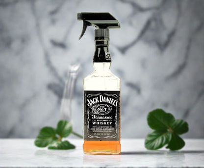 Jack Daniel's Whiskey 24oz Spray Bottle