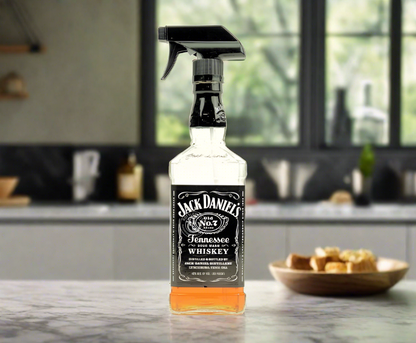 Jack Daniel's Whiskey 24oz Spray Bottle